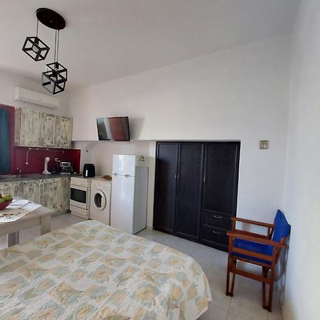 Lotus Studio Naxos City Luaran gambar